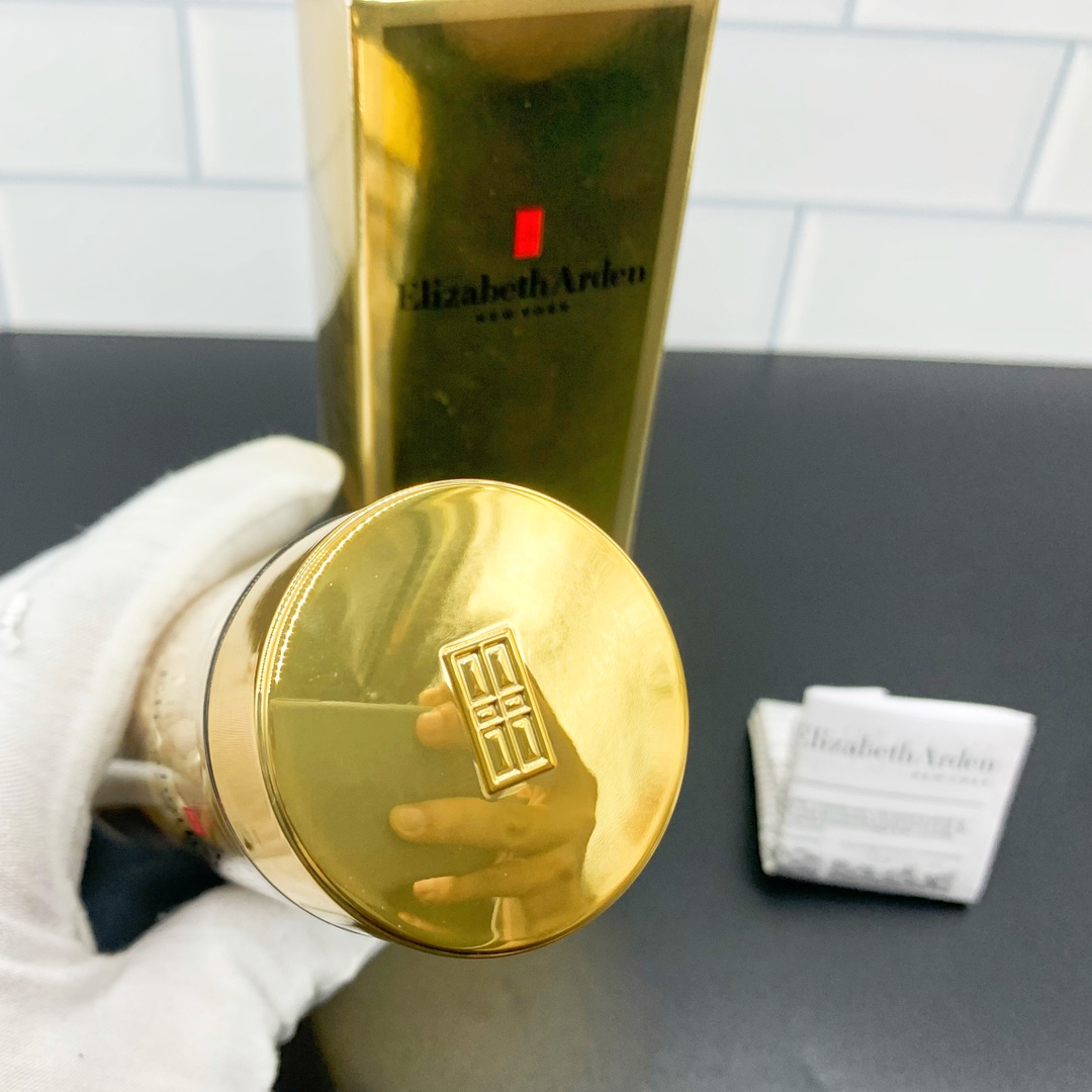 65💰
可配中文标，细节全对版，味道对香，市面最高版本，非流通普货，正品质量直供，支持对比，明通市场认可版本✔️伊丽莎白雅顿金胶90粒明通版42ml！