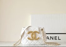 Chanel Crossbody & Shoulder Bags White Vintage Gold Lambskin Sheepskin Spring Collection