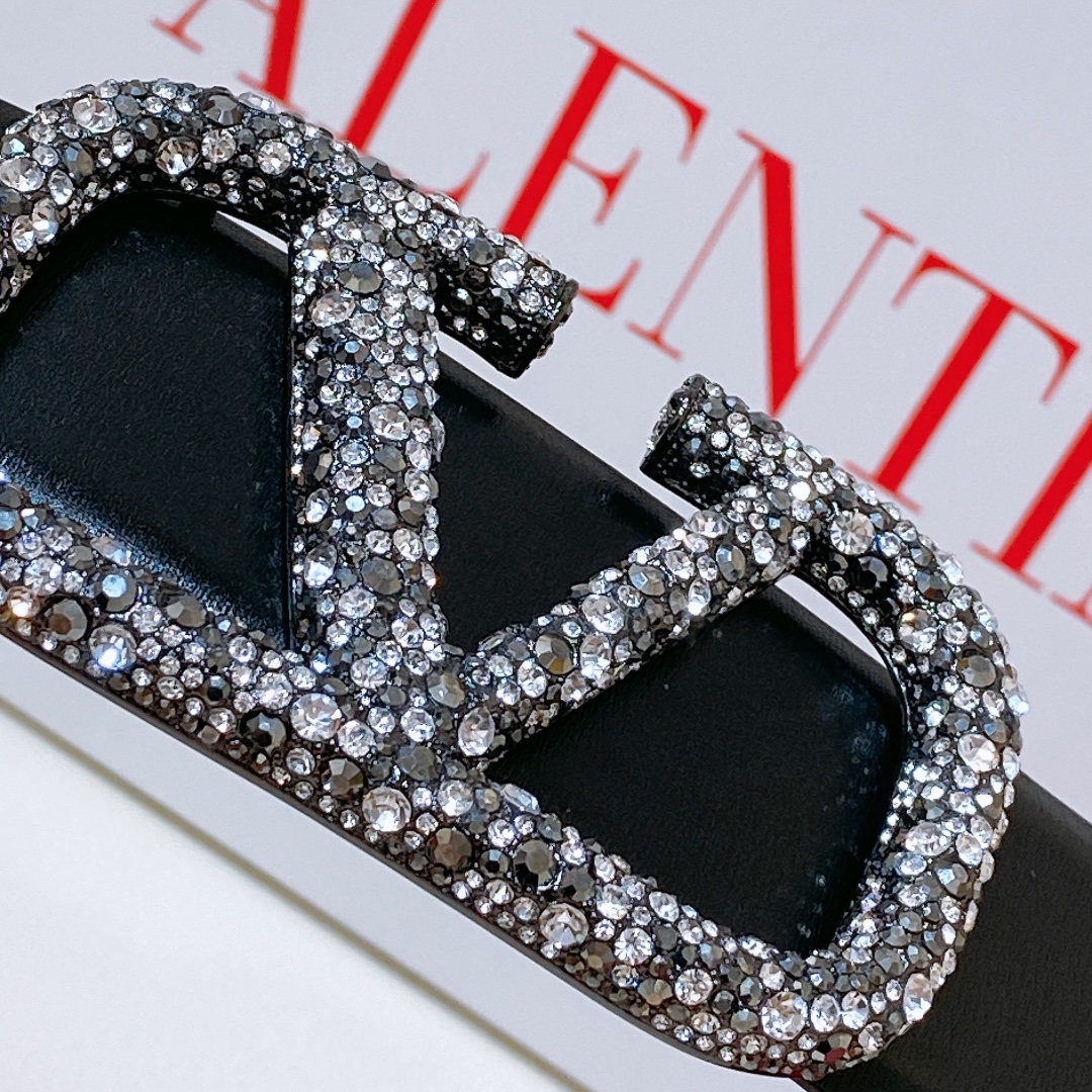 Valentino Garavani VLogo Belt: High-Quality Purchase for Ms. Valentino - 图片 6