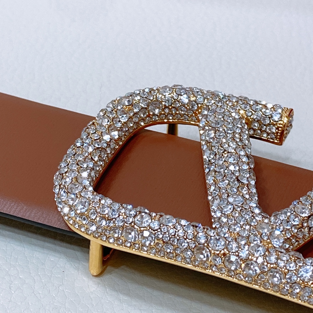 Valentino Garavani Vlogo Signature Calfskin Belt Purchase Guide - 图片 3