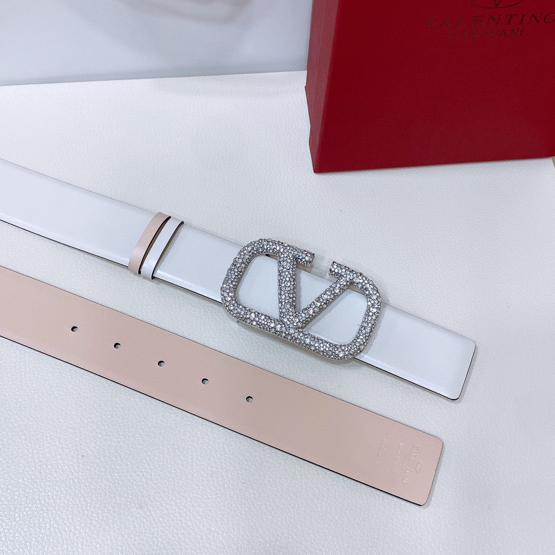 Valentino Garavani VLOGO Signature Calfskin Belt Purchase Guide - 图片 9