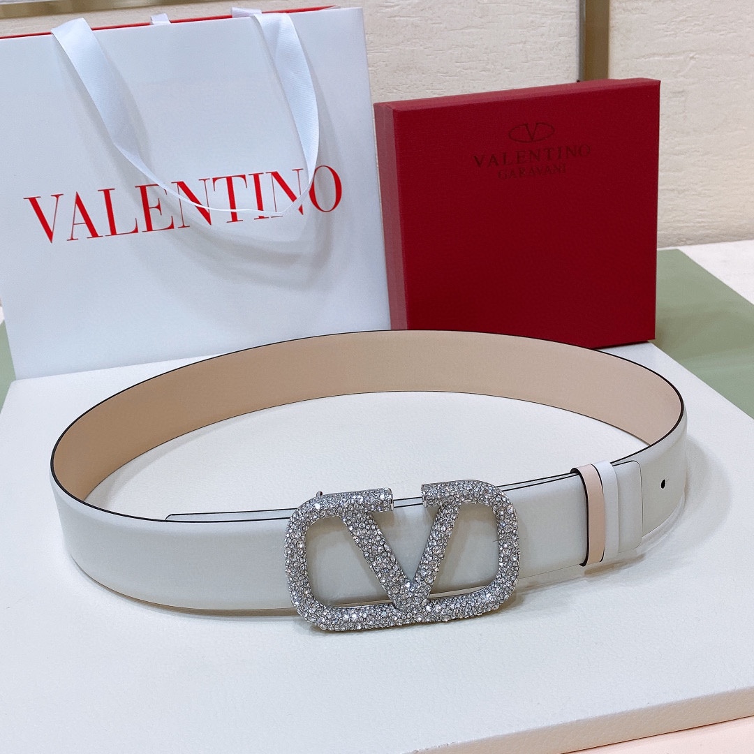 Valentino Garavani VLOGO Signature Calfskin Belt Purchase Guide
