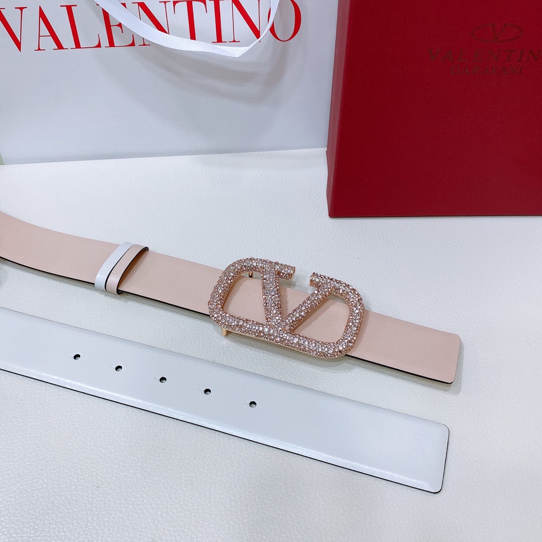 Valentino Garavani VLOGO Signature Calf Skin Belt Purchase Guide - 图片 9