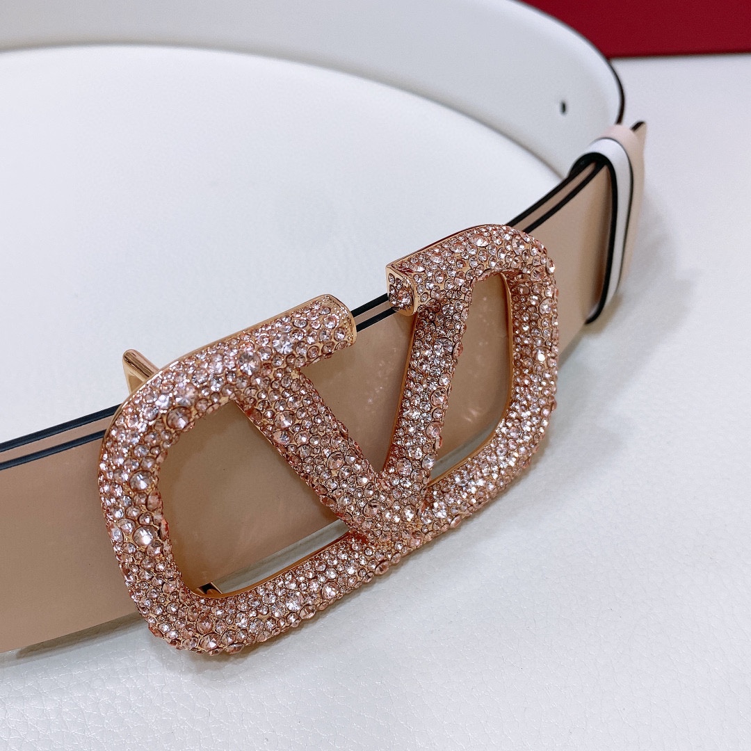 Valentino Garavani VLOGO Signature Calf Skin Belt Purchase Guide - 图片 8