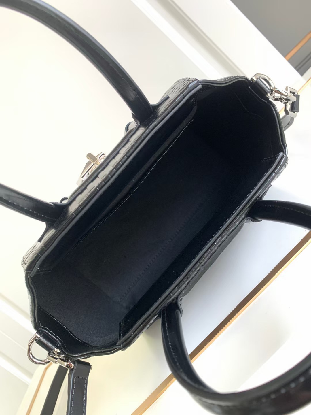 Luxurious French Antignoa Bag: 2185 Ex Gratia Single Instalment - 图片 8