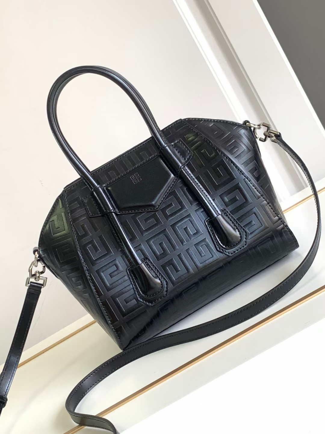 Luxurious French Antignoa Bag: 2185 Ex Gratia Single Instalment - 图片 3
