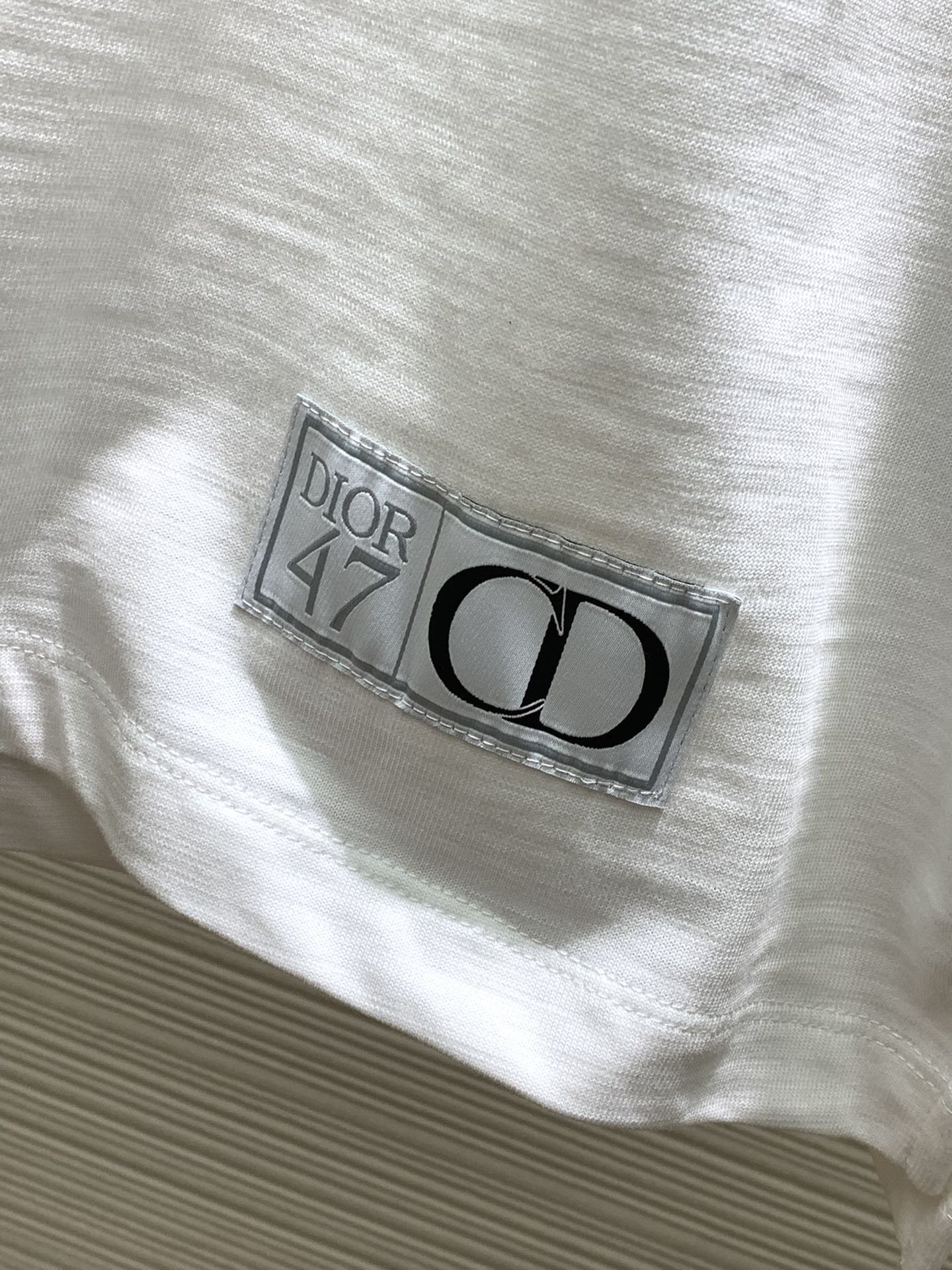 DiorHomme迪奥桀傲2024春夏新品专柜同步有售简约时尚圆领短袖T恤原版进口面料舒适透气顶级印花工