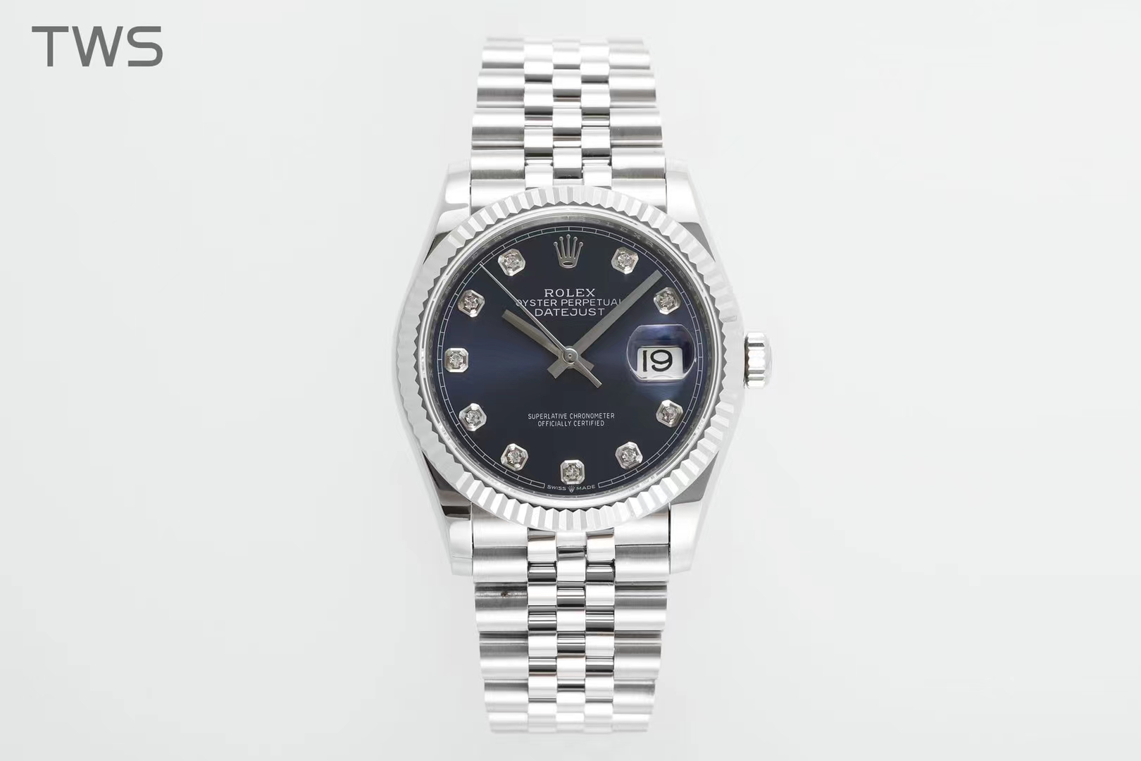 NO:144129,TWS new 36Mm log women's watch, case size 36Mm, using 18k white gold, paired with sapphire mirror, and movement, precise and effective, new double-headed grain, strap with concealed folding crown buckle, fits the wrist, elegant and elegant. TW produces must be a boutique,19860909TWS新品 36Mm日志女装腕表,表壳尺寸36Mm 采用18k白金 , 搭配蓝宝石镜面 ,搭配机芯 精准有效,新款双头粒 ,表带搭配隐蔽式摺叠皇冠带扣,贴合手腕 优雅且气质. TW出品 必属精品,,Watch