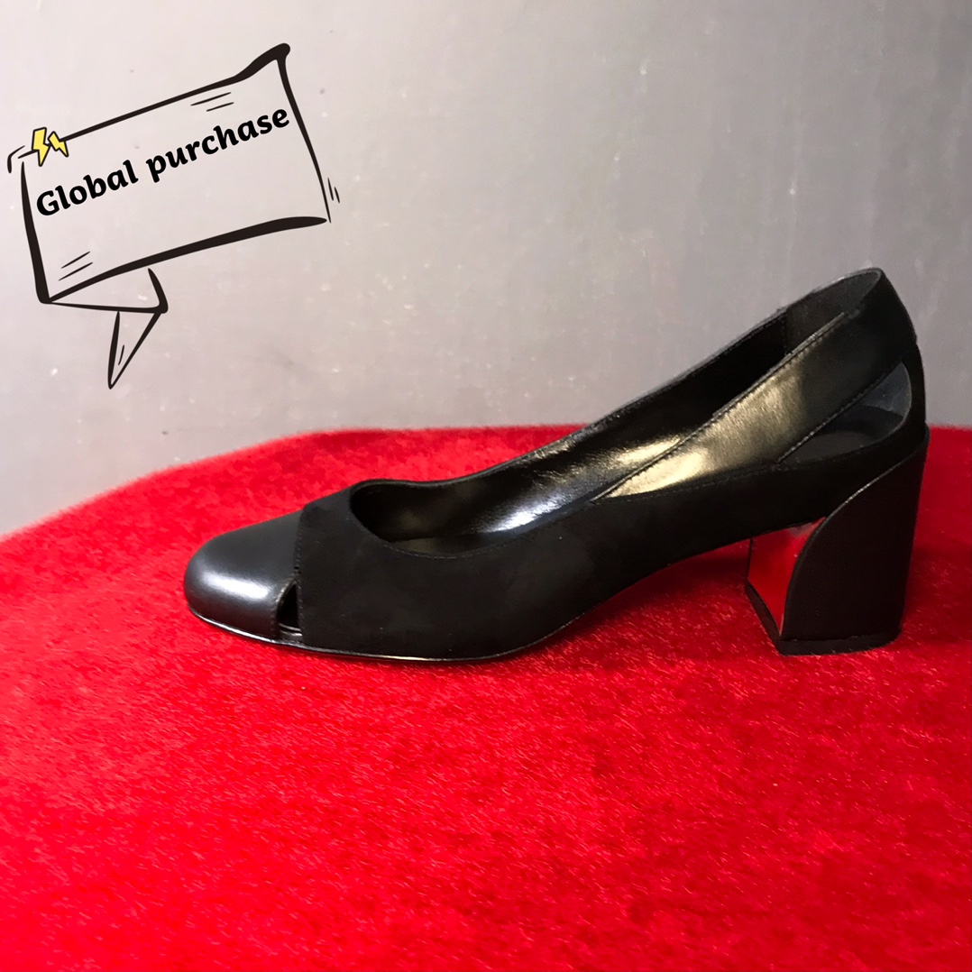 NO:100201,High-end customized autumn and winter classic series!  H5.5Cm size 34-43. Genuine leather sole. 21-Black deer leather, black cowhide, black sheepskin. Official website synchronization Official website picture Standard European code Reference:21- Color:black/black Material:veau velourd Lining:red goat leather Heel height:5.5Cm Sole:leather sole Size:EU 34-43 (US 4-11):,,christian louboutin,cowhide,sheepskin,Leather soles19860909高端订制 秋冬精典款系列！ H5.5Cm尺码34-43码.真皮大底 .21－黑鹿皮,黑色牛皮,黑羊皮里.官网同步 官网图 标准欧码 Reference:21- Color:black/black Material:veau velourd Lining:red goat leather Heel heigh:5.5Cm Sole:leather sole Size:EU 34－43（US 4一11) :,,christian louboutin,cowhide,sheepskin,Leather soles,Women's Shoes