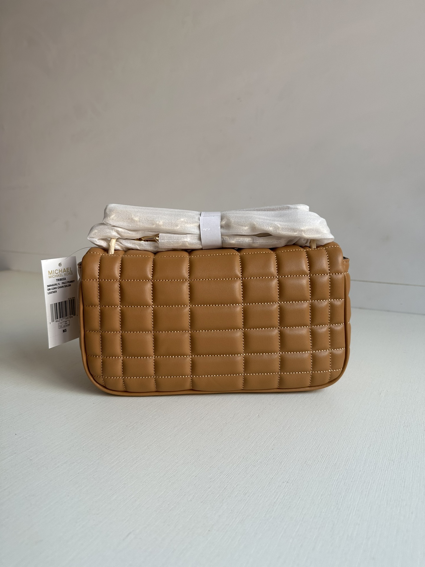 Michael Kors Michael kors mk新款TRIBECA系列羊皮方格绗缝锁扣翻盖手提单肩包，尺寸：25×14×8
