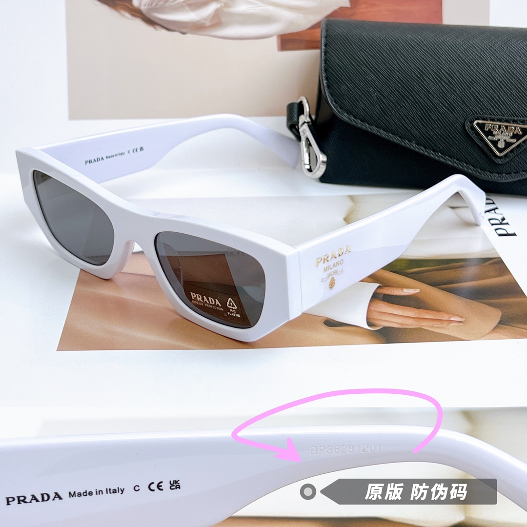 PRAD*新品发售️高版本1:1官网颜色品质细节完美非普通版本可对比专属防伪码PRA01Ssize53口