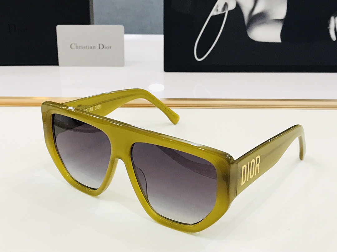 🔻🔻🔻DIO* 迪家 CD 10UCR  Size：60口14-142 春夏款墨镜 😎🔆。。搭配镜腿精致