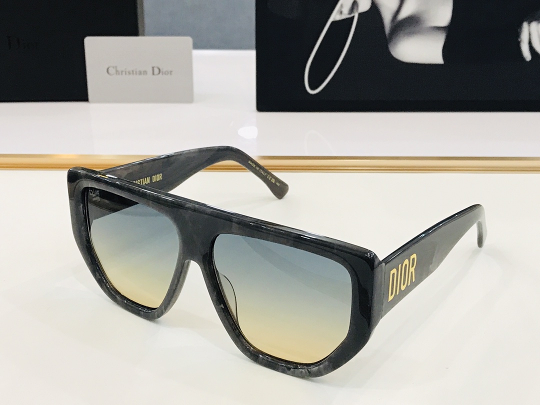 🔻🔻🔻DIO* 迪家 CD 10UCR  Size：60口14-142 春夏款墨镜 😎🔆。。搭配镜腿精致