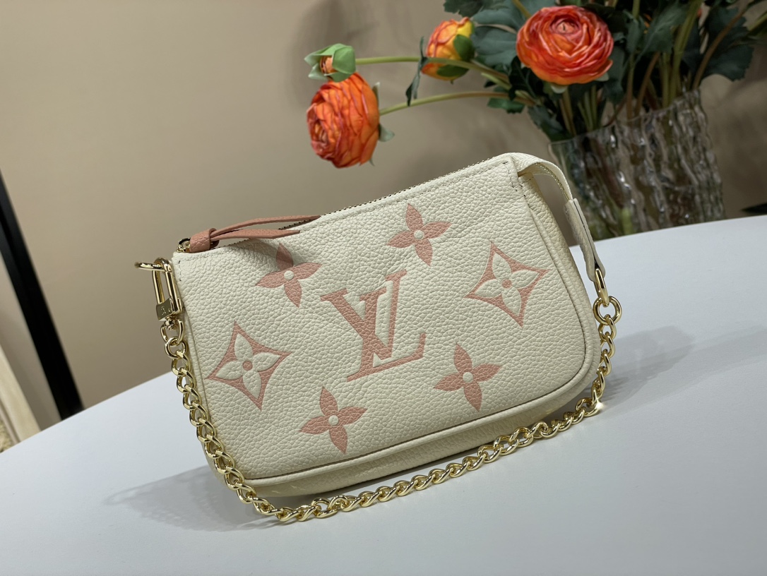 Louis Vuitton New for Spring Festival LV MINI POCHETTE ACCESSORIES m80732 58009 white/milky way