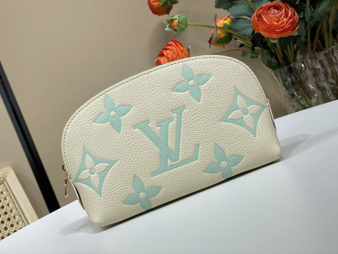 Vendeurs en ligne
 Louis Vuitton Sacs À Main Sac À Cosmétique Vert Blanc Monogram Canvas Toile M47515