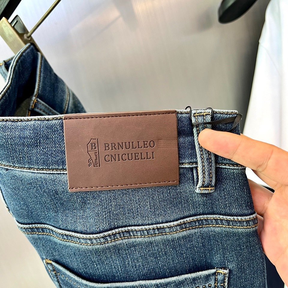 Brunellocucinelli-BC2023秋冬最新款！高端订制修身牛仔裤羊绒蛋白发热纤维高效纤维循