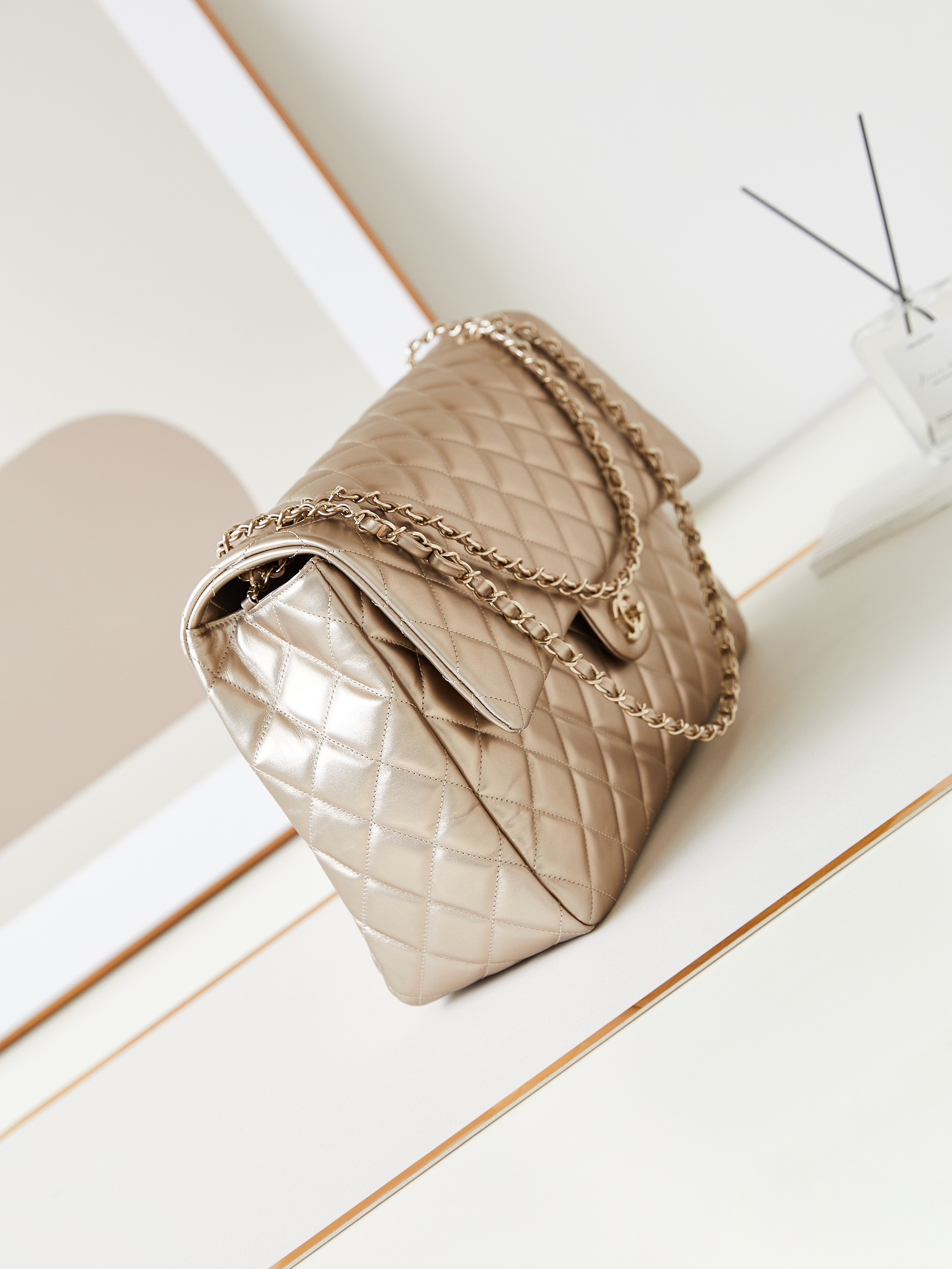 Alaïa Classic Handcrafted Luxury Leather Shoulder Bag Ref 3
