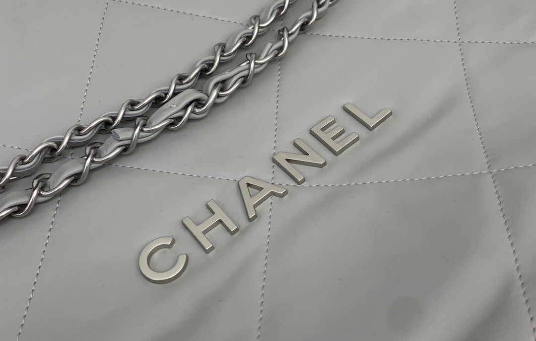 Chanel 22bag garbage bag named after the year, if you missed the annual bag king 19bag, Italian first-class calfskin