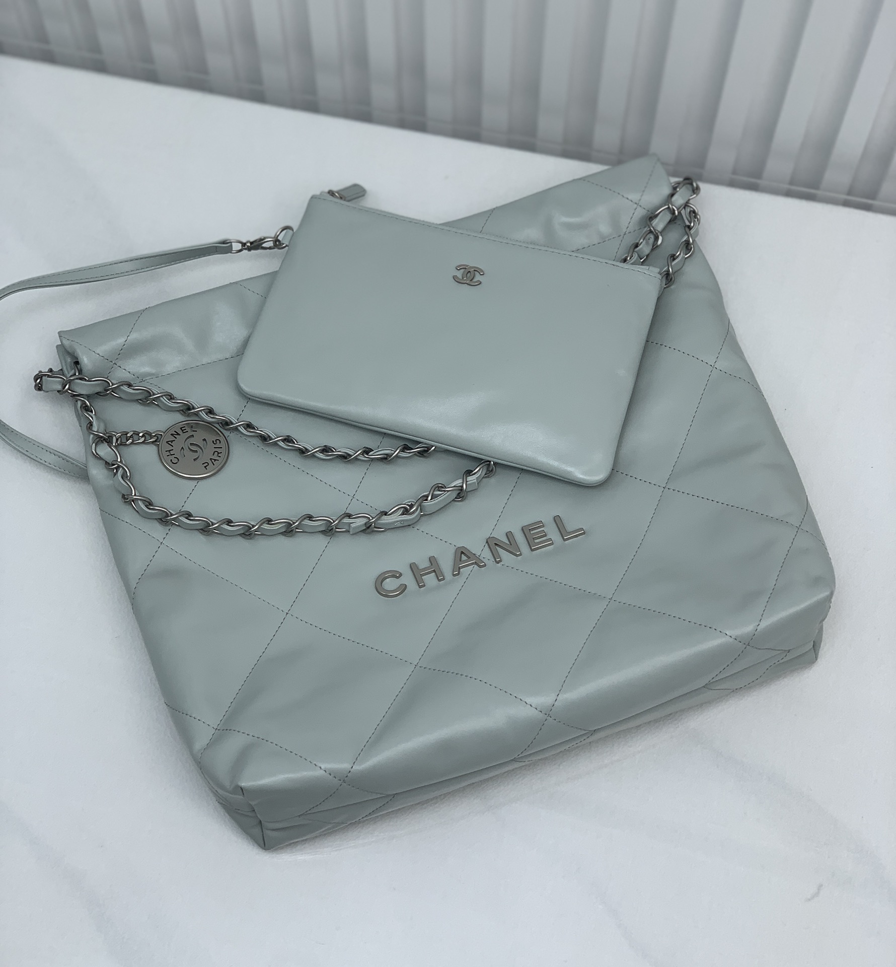 Chanel 22bag garbage bag named after the year, if you missed the annual bag king 19bag, Italian first-class calfskin