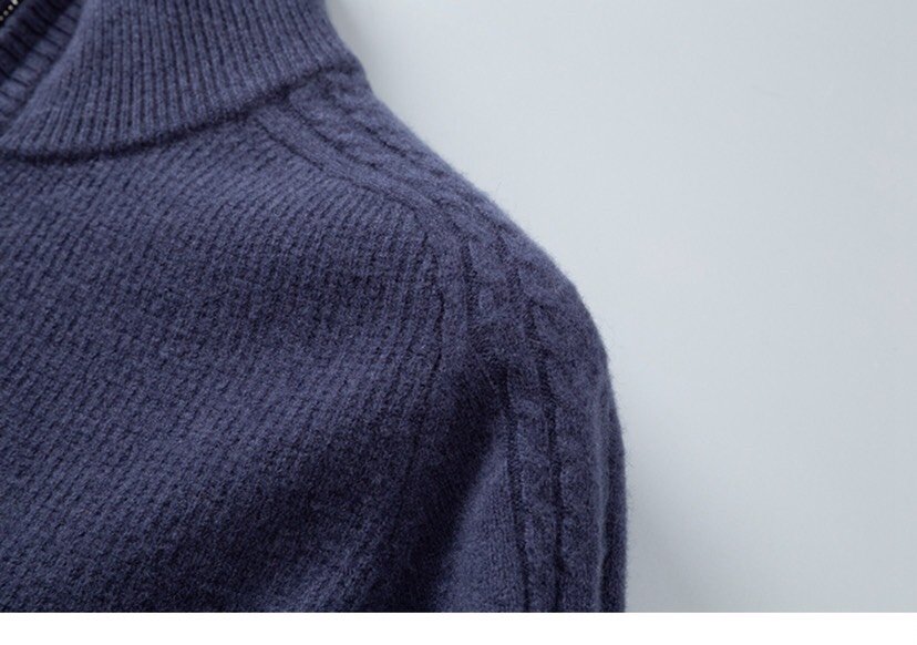 Armani阿玛尼23ss秋冬高定系列扭花半拉链立领毛衣100%绵羊毛打底随意搭配任何服装视觉上显示强有
