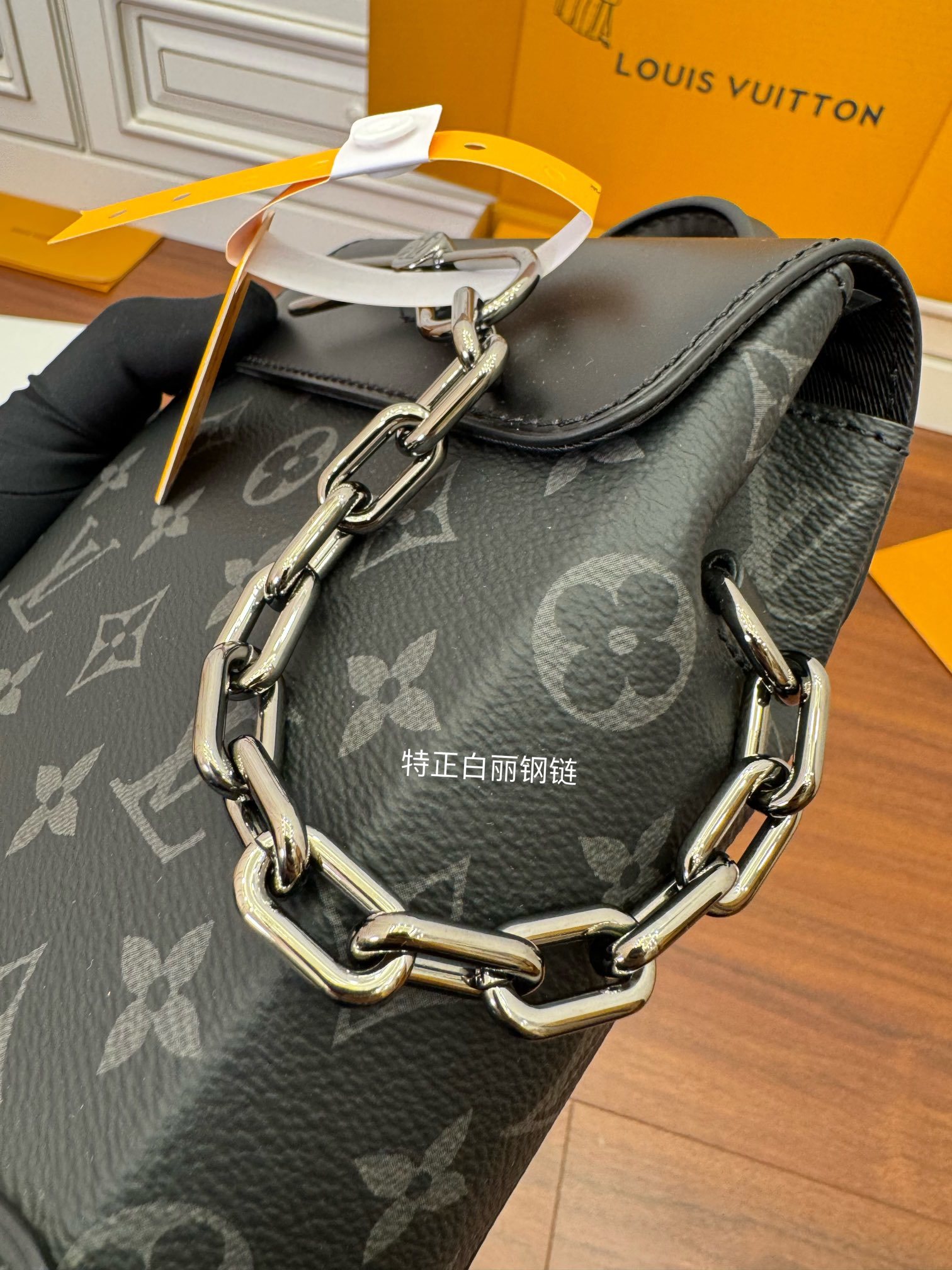 独家首发型号特正版M82774品质全面再次升级专柜同步电子芯片内码新礼盒礼品袋保护纸铜版电子标签合格证皮