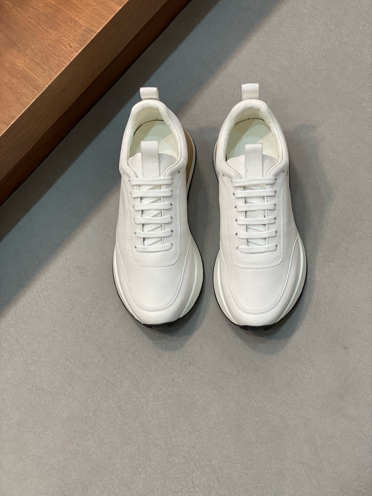 NO:218081,Brand HERMES original color matching, size 39-44 customized 38.45 price, new Hermes style, boutique casual sports shoes, imported cowhide upper to create a full cowhide inner style, dynamic original Hermes comfortable sole, simple and generous sports and leisure, Hermes casual shoes, hermes, hermes, sneakers, cowhide19860909品牌HERMES 颜色原版配色 码数39-44订做38.45 价格 材质爱马仕新款 精品休闲运动鞋 鞋面进口牛皮打造全牛皮内里版型时尚 动感十足原版爱马仕舒适大底 简洁大方运动休闲,爱马仕 休闲鞋,hermes,hermes,sneakers,cowhide,Men's shoes