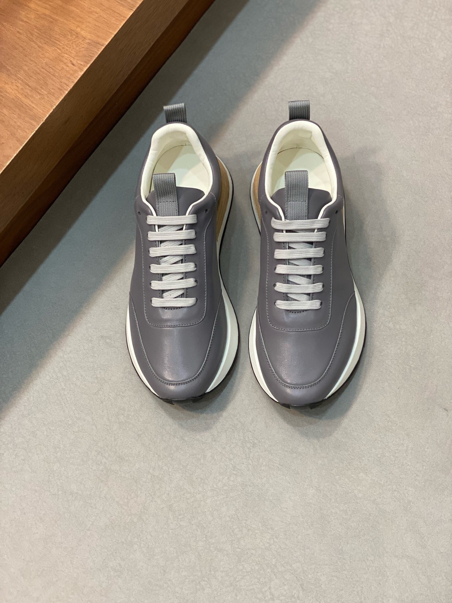 NO:216899,Brand HERMES original color matching, size 39-44 customized 38.45 price, new Hermes style, boutique casual sports shoes, imported cowhide upper to create a full cowhide inner style, dynamic original Hermes comfortable sole, simple and generous sports and leisure, Hermes casual shoes, hermes, hermes, sneakers, cowhide19860909品牌HERMES 颜色原版配色 码数39-44订做38.45 价格 材质爱马仕新款 精品休闲运动鞋 鞋面进口牛皮打造全牛皮内里版型时尚 动感十足原版爱马仕舒适大底 简洁大方运动休闲,爱马仕 休闲鞋,hermes,hermes,sneakers,cowhide,Men's shoes