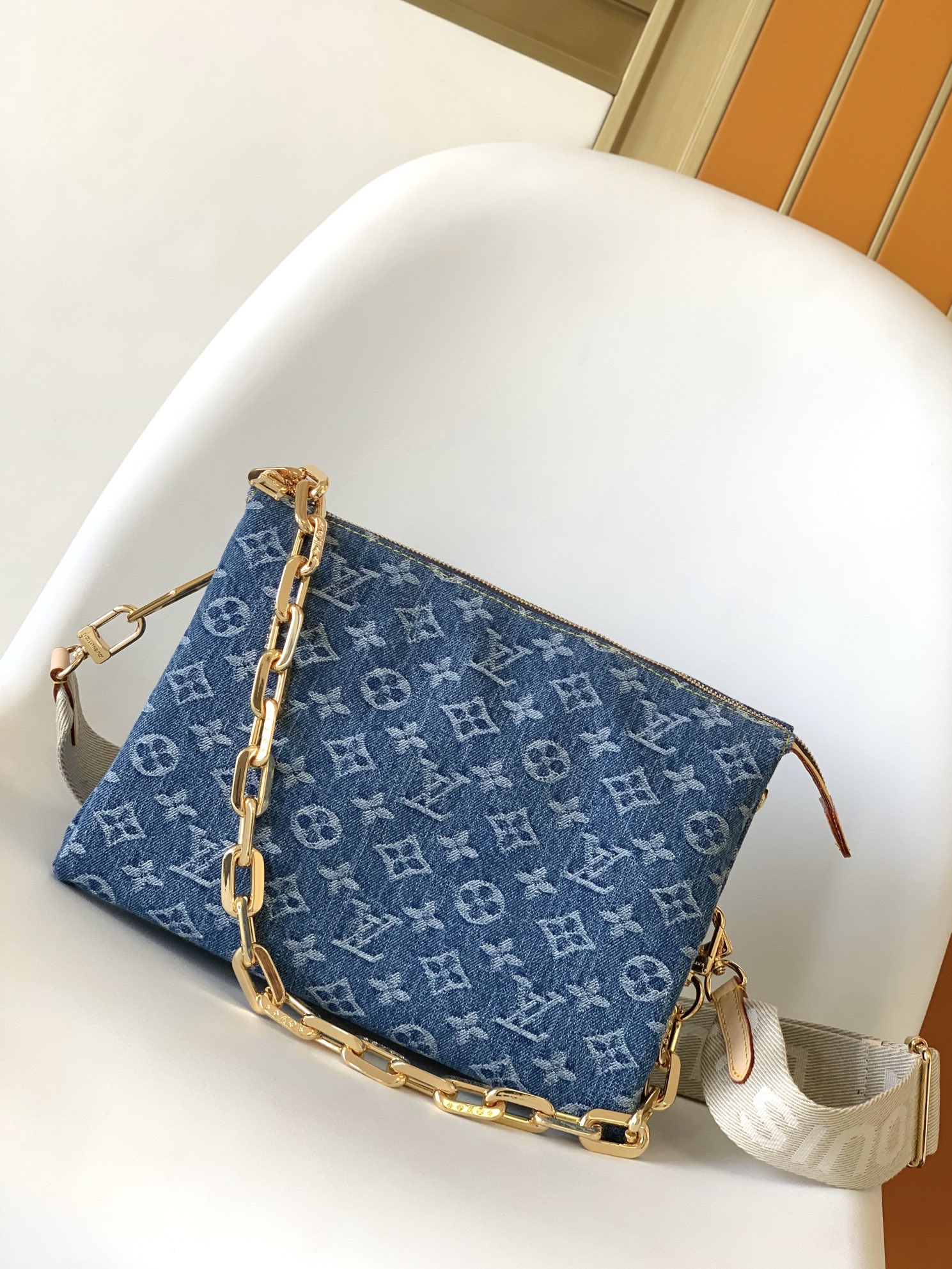 Louis Vuitton LV Coussin Bags Handbags White Cotton Cowhide Fabric Chains M24564