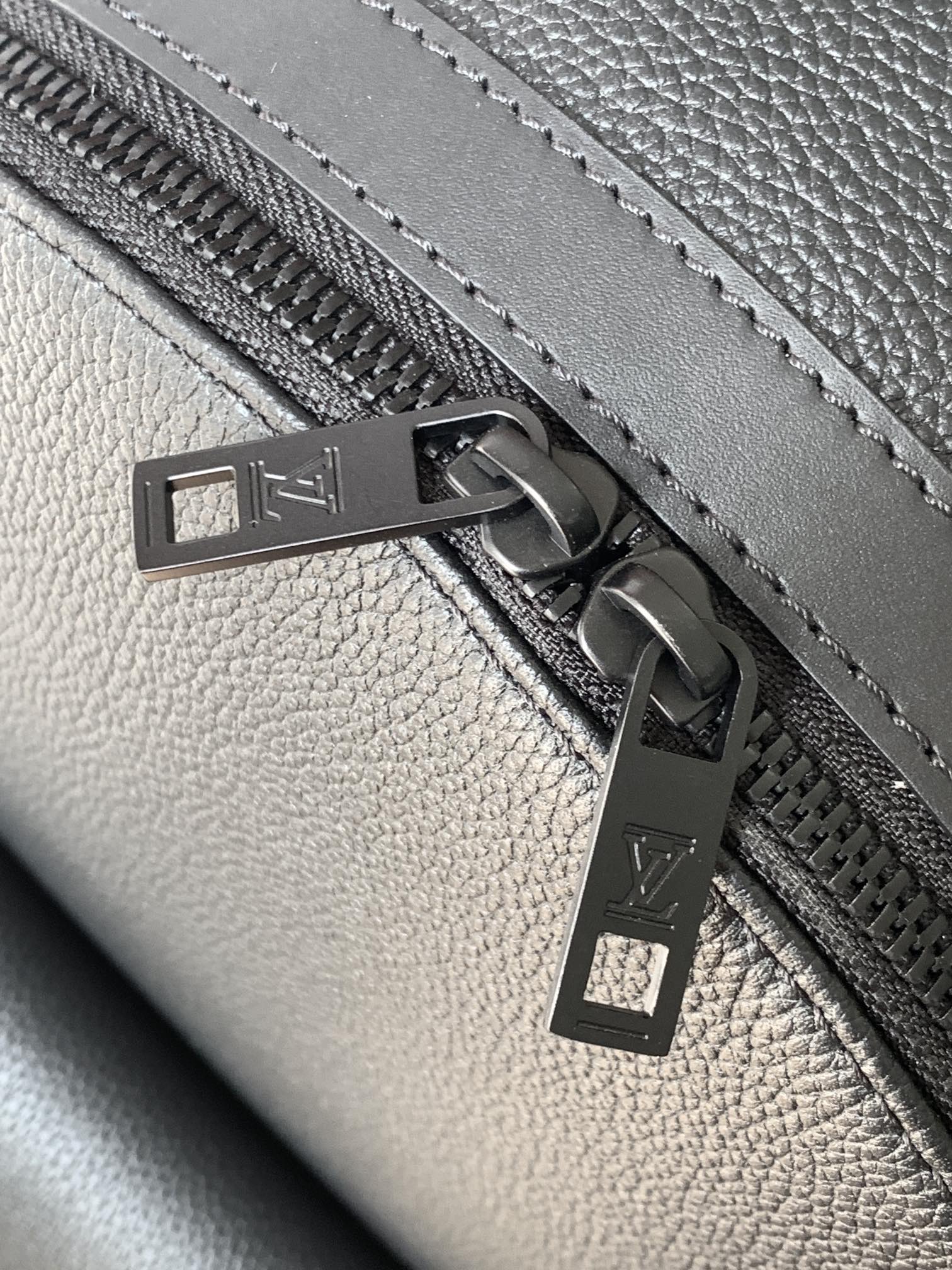Louis Vuitton LV Aerogram 双肩包
