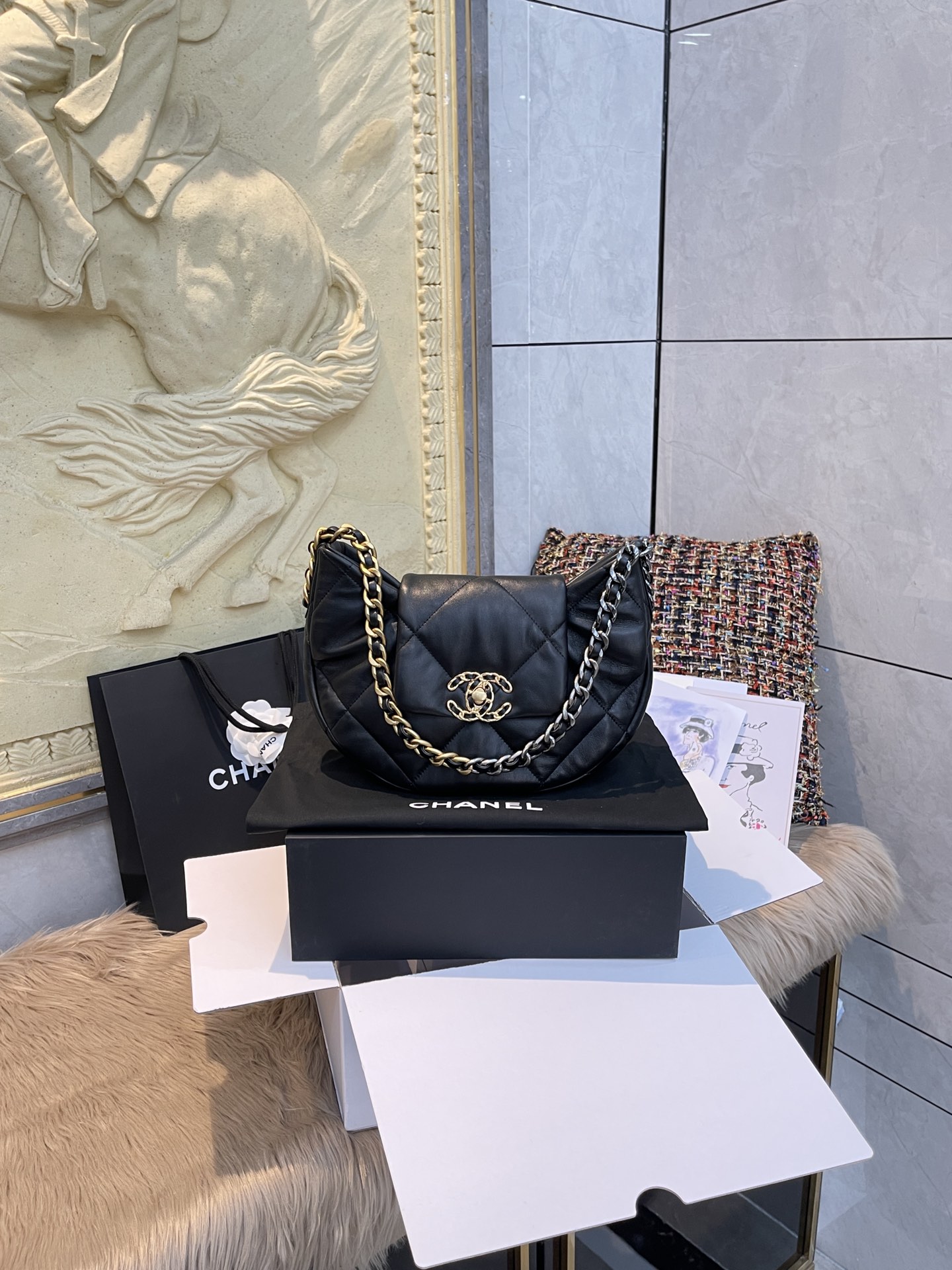 Chanel 19 Crossbody & Shoulder Bags Chains