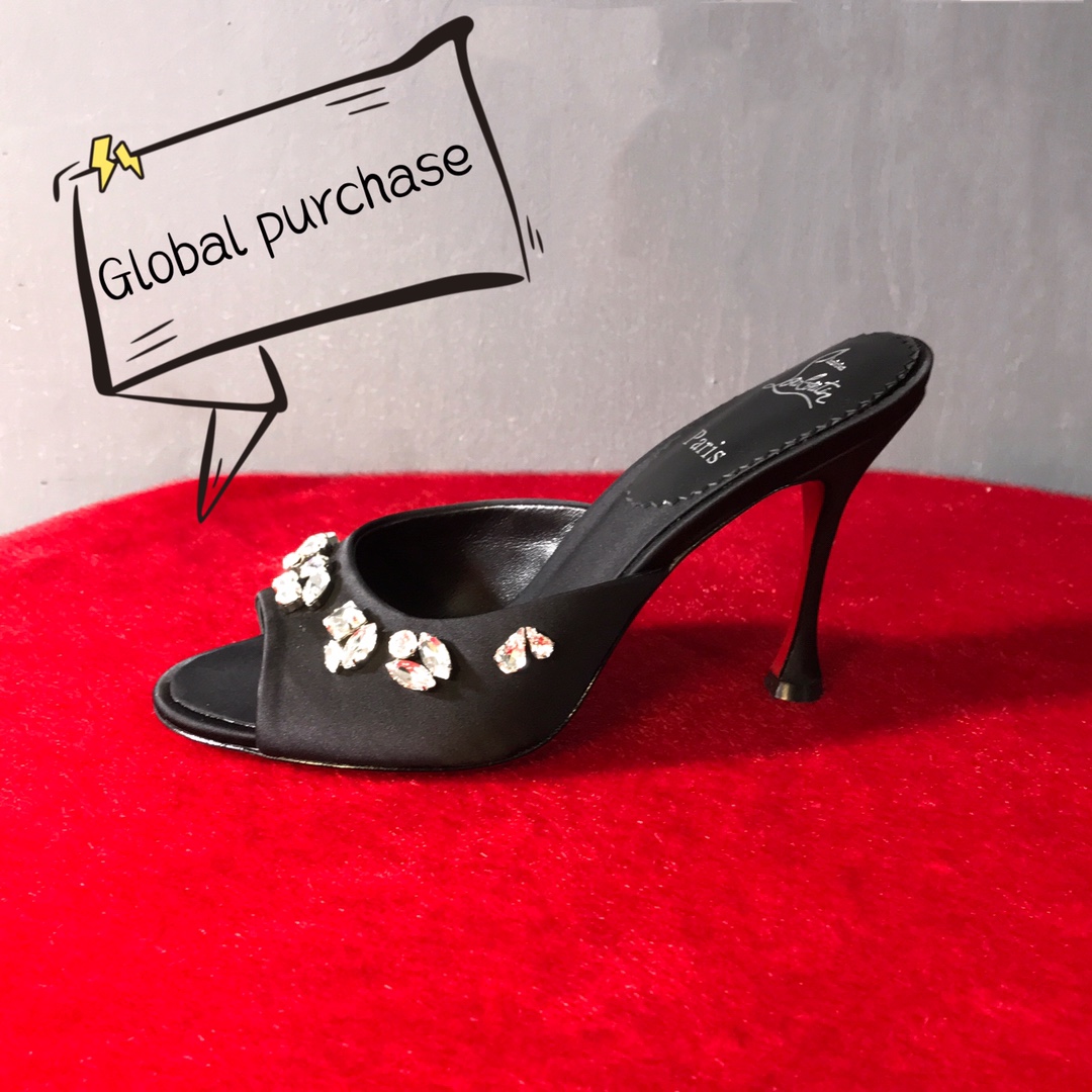 NO:100189,High-end custom sandal classic series!  H10Cm, size 34-42. Custom leather sole, no return or exchange 2053-003 black imported silk, crystal diamond, black sheepskin, official website synchronization Standard European code Reference:2053-003 Color:black/black Material:suede/PVC Lining:goat leather Heel height:10Cm Sole:leather sole Size:EU 34-42 (US 4-11):,,christian louboutin,sandals,sheepskin,real silk,Leather soles19860909高端订制 凉鞋精典款系列！ H10Cm,尺码34-42码. 真皮大底订制不退不换2053－003黑进口真丝,水晶钻.黑羊皮里,官网同步 标准欧码 Reference:2053-003 Color:black/black Material:suede/PVC Lining:goat leather Heel heigh:10Cm Sole:leather sole Size:EU 34－42（US 4一11) :,,christian louboutin,sandals,sheepskin,real silk,Leather soles,Women's Shoes