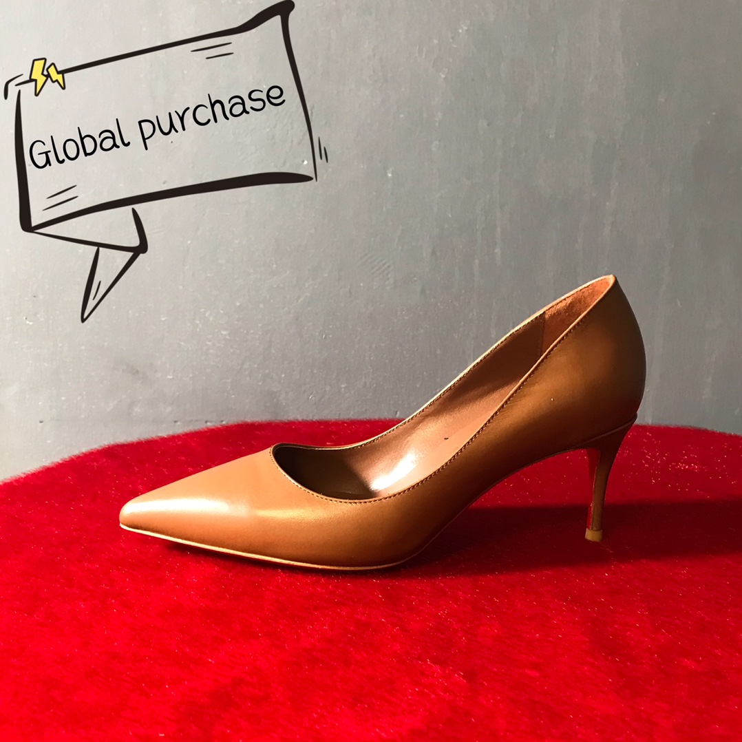 NO:100013,High-end custom classic series!  H7Cm size 34-42. Its leather sole is 9038-002 brown cowhide. Coffee sheepskin. Official website synchronization Standard European code Reference: 9038-002 Color:brown/brown Material:cowhide Lining:goat leather Heel height:6.5Cm Sole:leather sole Size:EUR34-42 (US 4-11):,,christian louboutin,cowhide,sheepskin19860909高端订制 精典款系列！ H7Cm尺码34-42码.,其皮大底9038-002咖色牛皮.咖羊皮里.官网同步 标准欧码 Reference:9038-002 Color:brown/brown Material:cowhide Lining:goat leather Heel heigh:6.5Cm Sole:leather sole Size:EUR34－42（US 4一11) :,,christian louboutin,cowhide,sheepskin,Women's Shoes