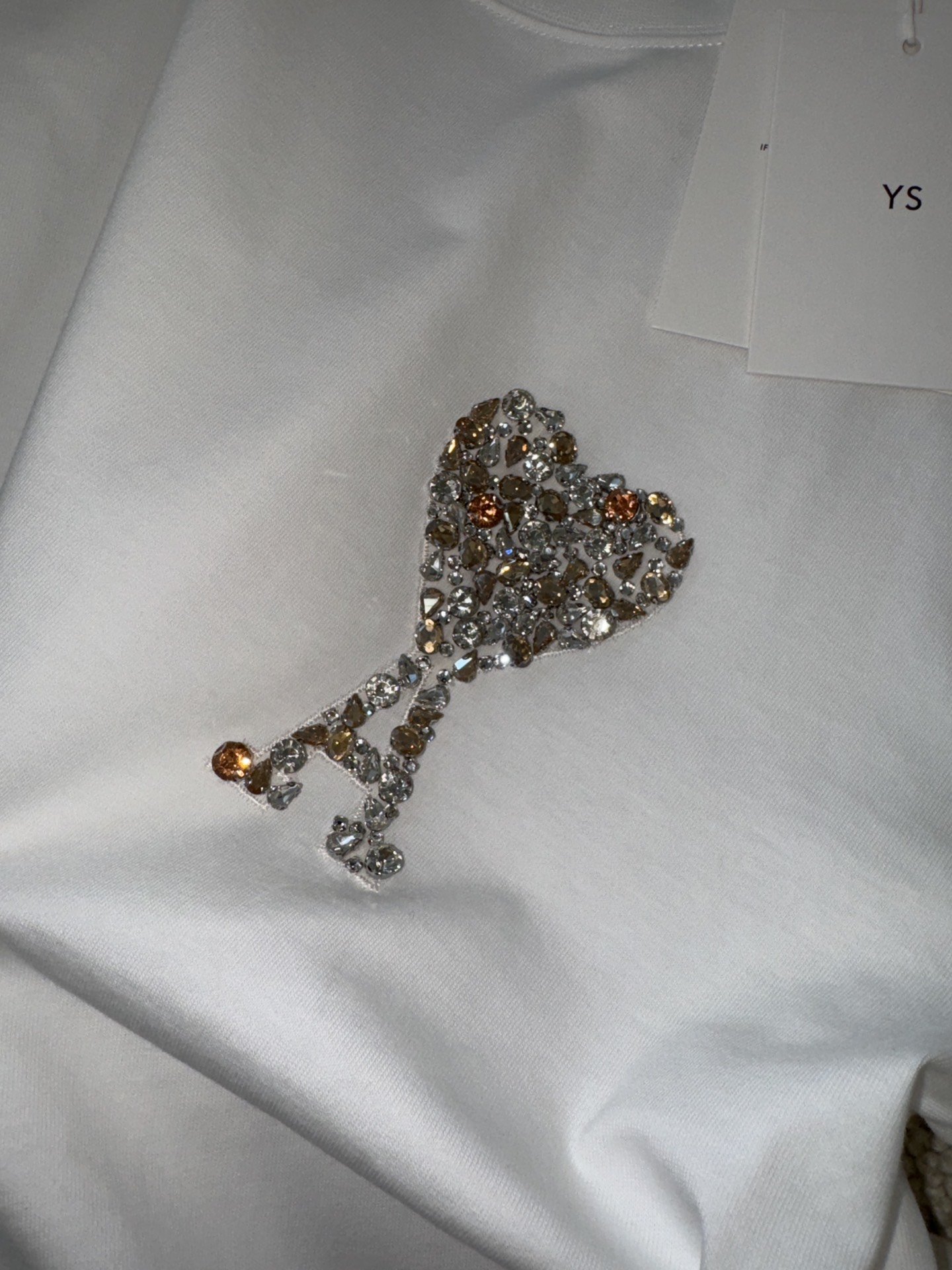 ss新款现货很经典的廓形重工精致手工缝制大颗粒爱心钻石T恤的随性又高级的精致感上身很漂亮SizeSML
