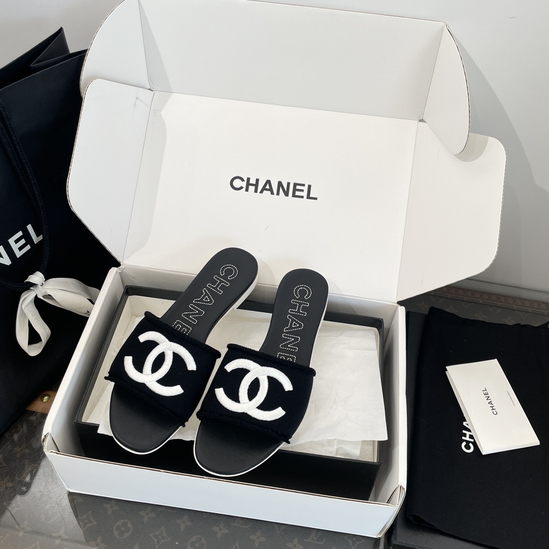 CHANEL lente/zomer platte slippers - topkwaliteit