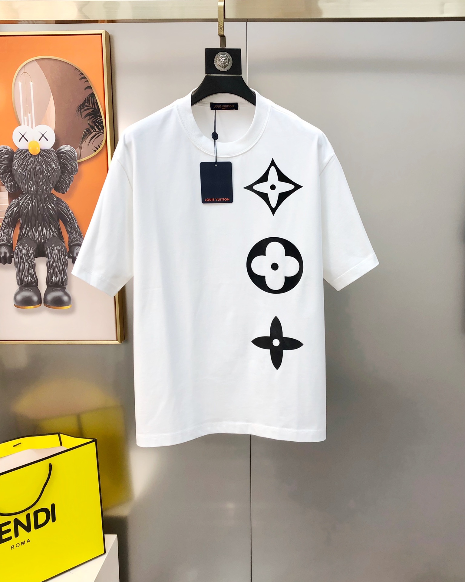   LV 路易威登2025春夏新款原单男士圆领短袖T恤 🔥专柜同步售卖 ✨✨高端品质 高版本 OS版型阔