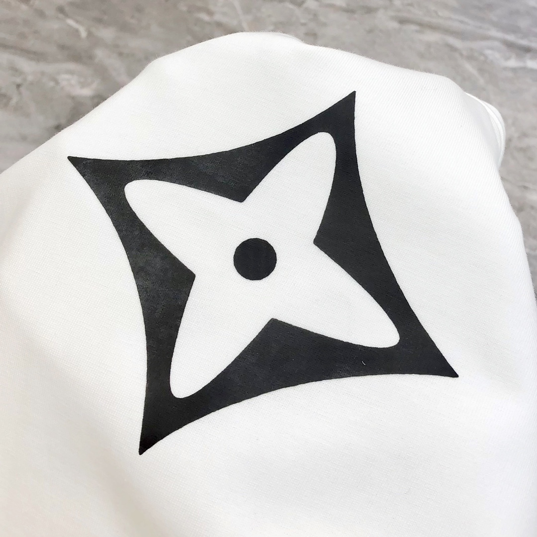   LV 路易威登2025春夏新款原单男士圆领短袖T恤 🔥专柜同步售卖 ✨✨高端品质 高版本 OS版型阔