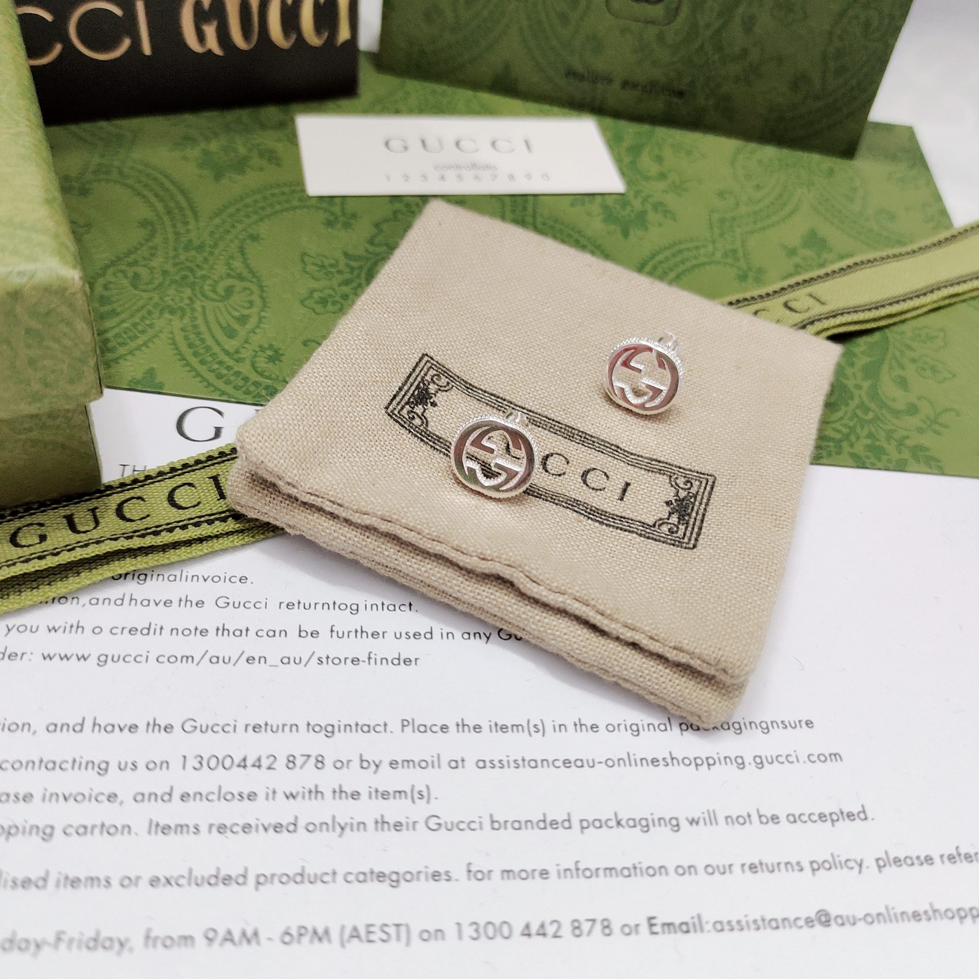 Gucci 互扣式双Gバッグ - 独特なデザインと高級感