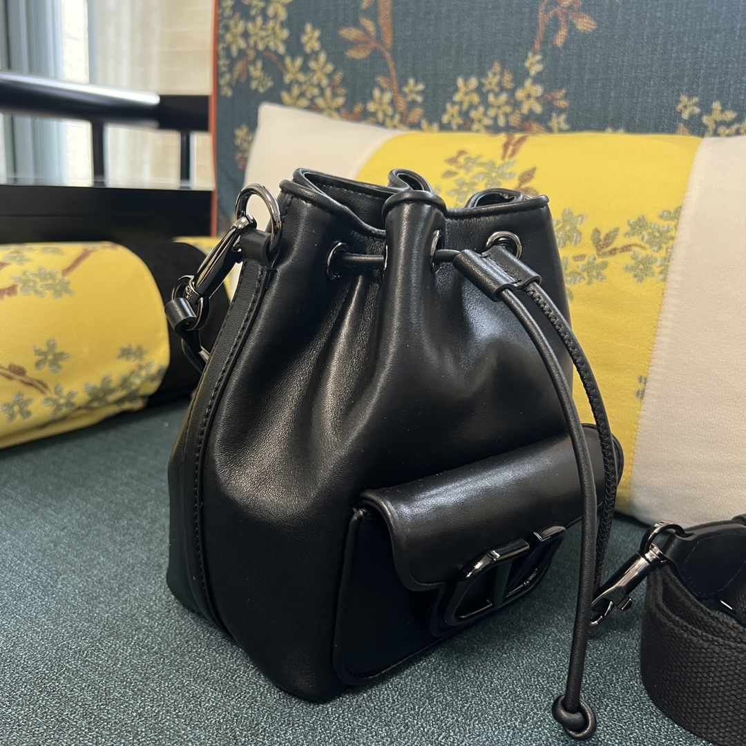 [Valentino Women
