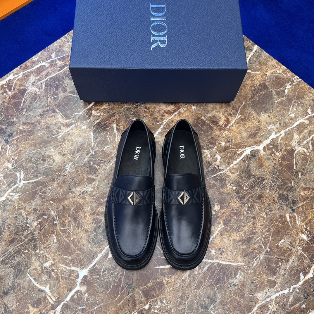 Dior, 38-44