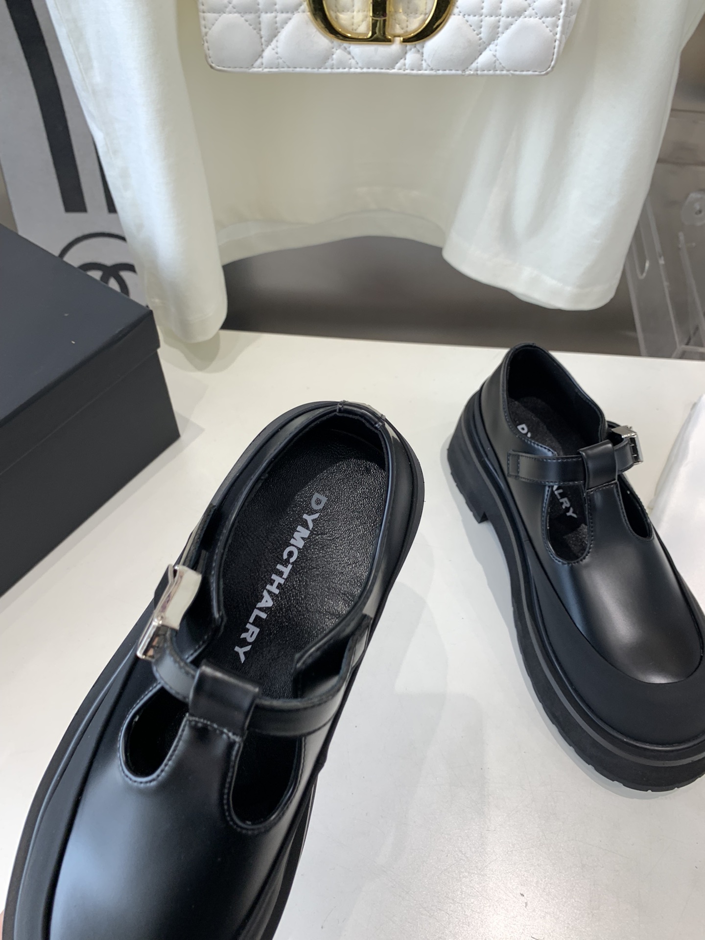 “Designer DYMONLATERY 2024 Black Series Big Head Shoes Offer $600” - 图片 4