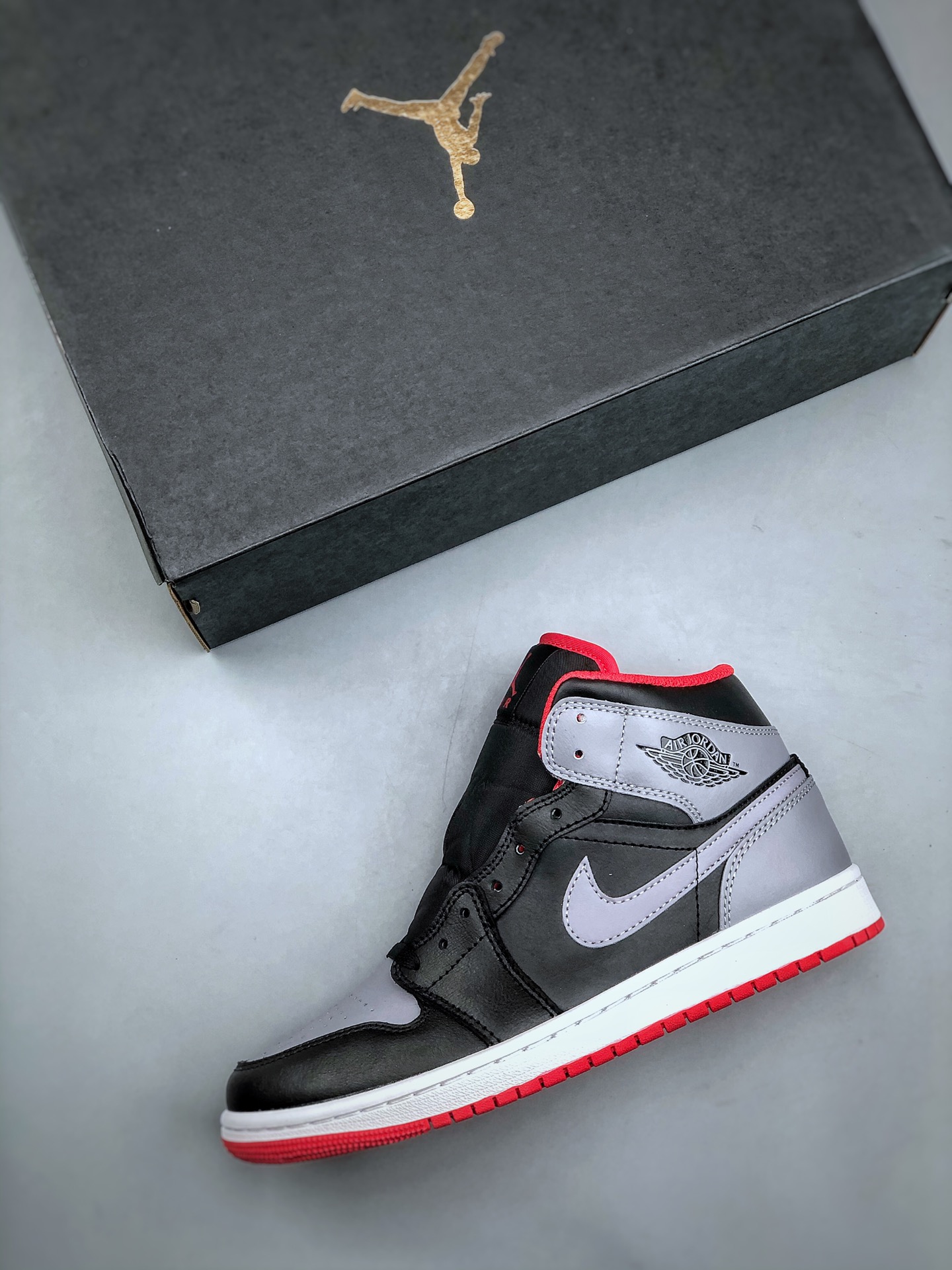 K过验版本NikeAirJordan1MidAJ1乔1黑灰目前市售最高品质出货原鞋开发平台订单专用代工流