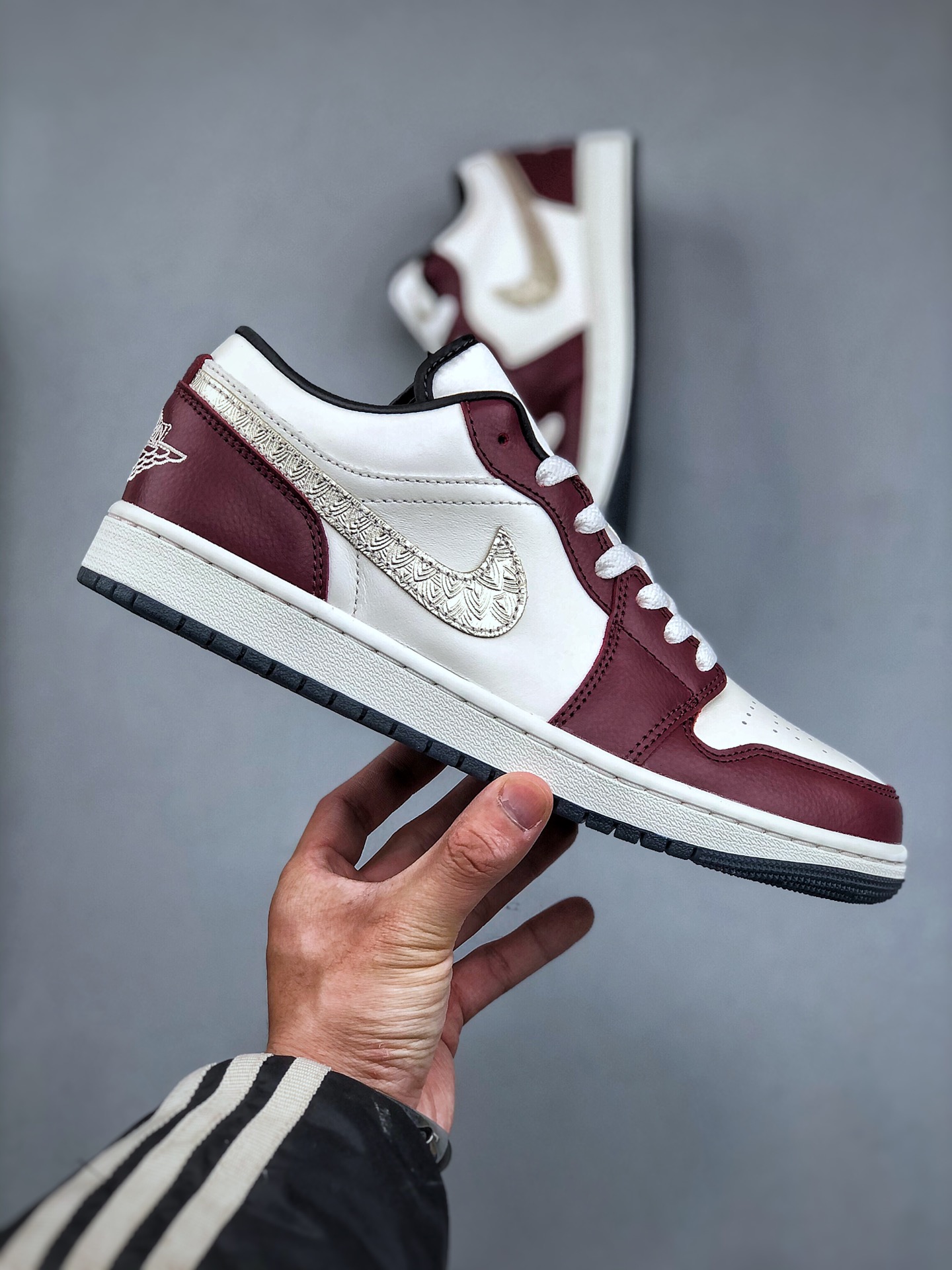 K过验版本NikeAirJordan1LowSE“龙年白酒红金黄”目前市售最高品质出货原鞋开发平台订单专