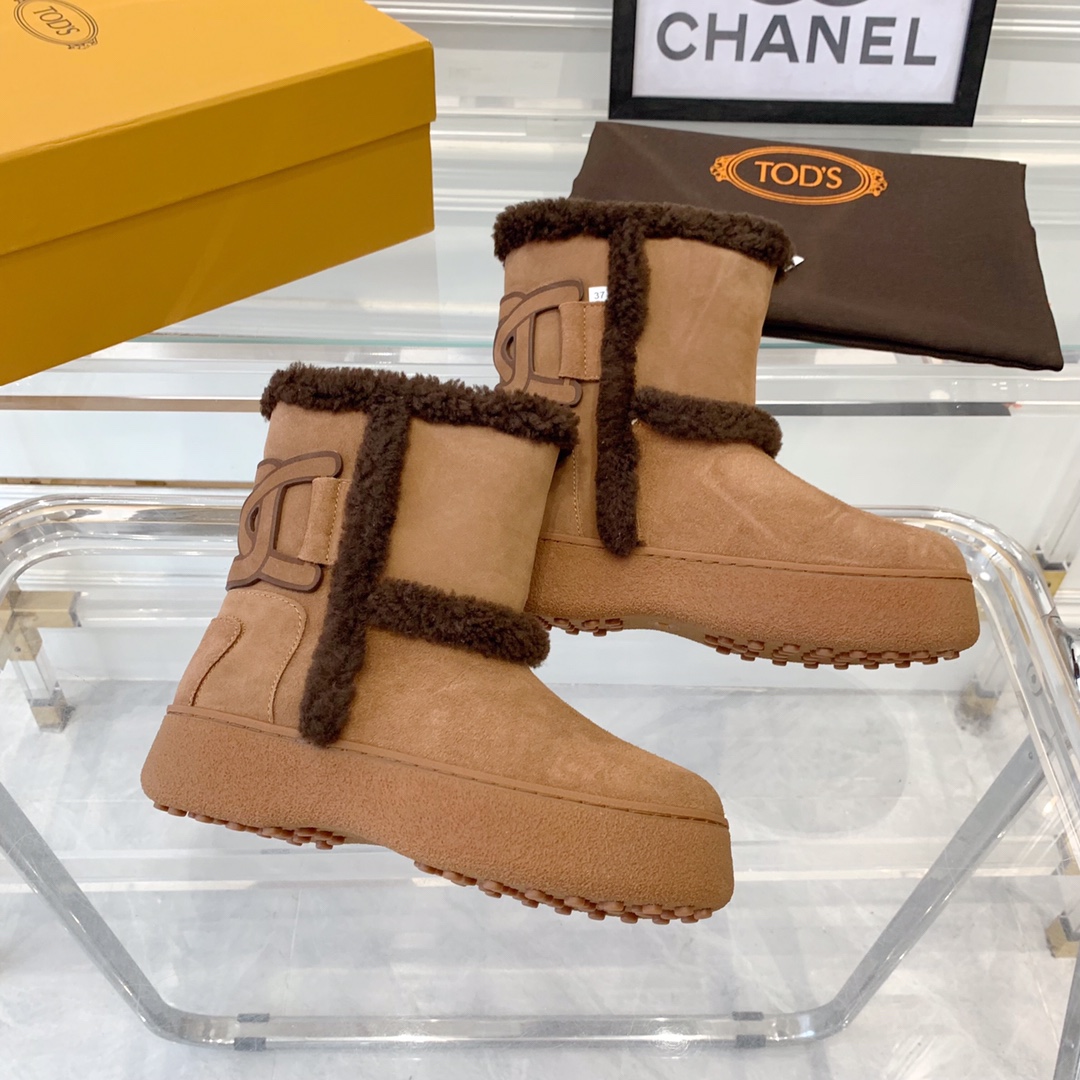 Tod’s New Snow Boots: High-Quality Winter Essential with Water-Resistant Cattle Skins. - 图片 4