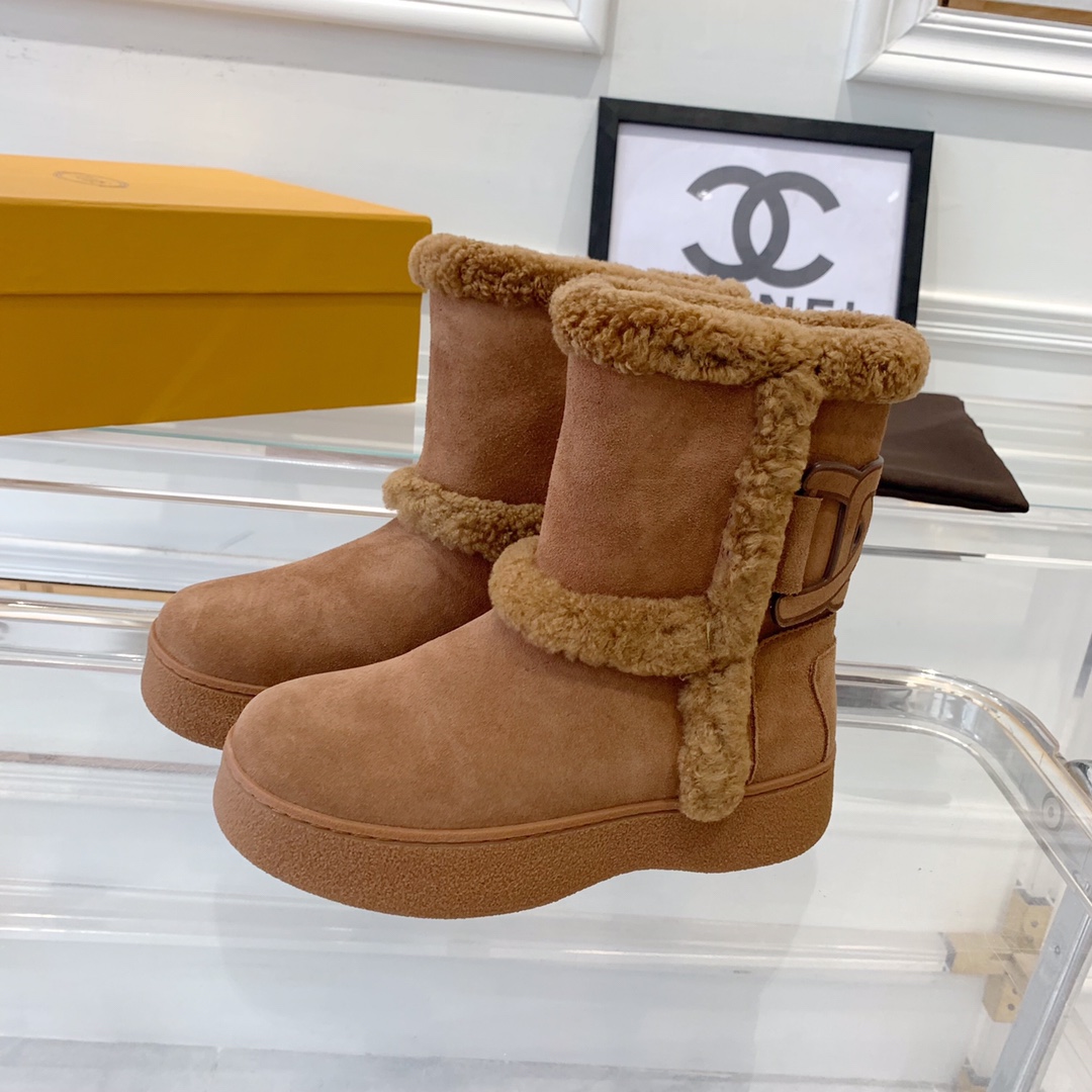 Tod’s New Snow Boots: Premium Winter List with Water-Resistant Cattle Skins - 图片 1