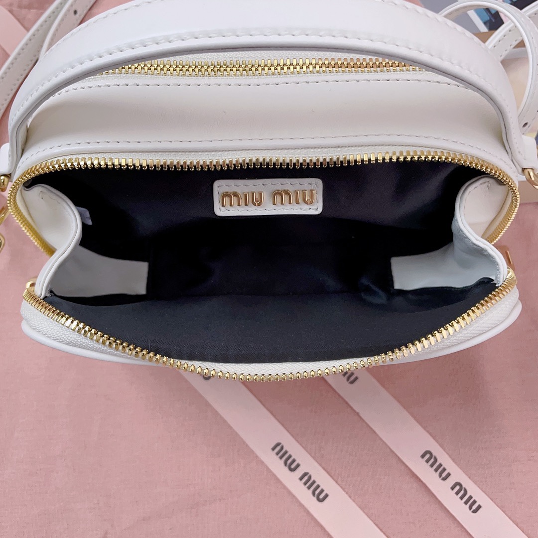BH229Miu家新款饭盒包选用顶级进口小羊皮经典Matelasse工艺双拉链设计包身精致立体有型正面金