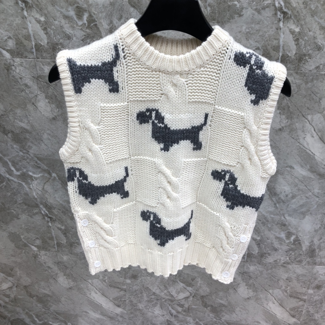 高版本女款羊毛小狗背心  

码数：1.2.3    颜色：藏青   白色