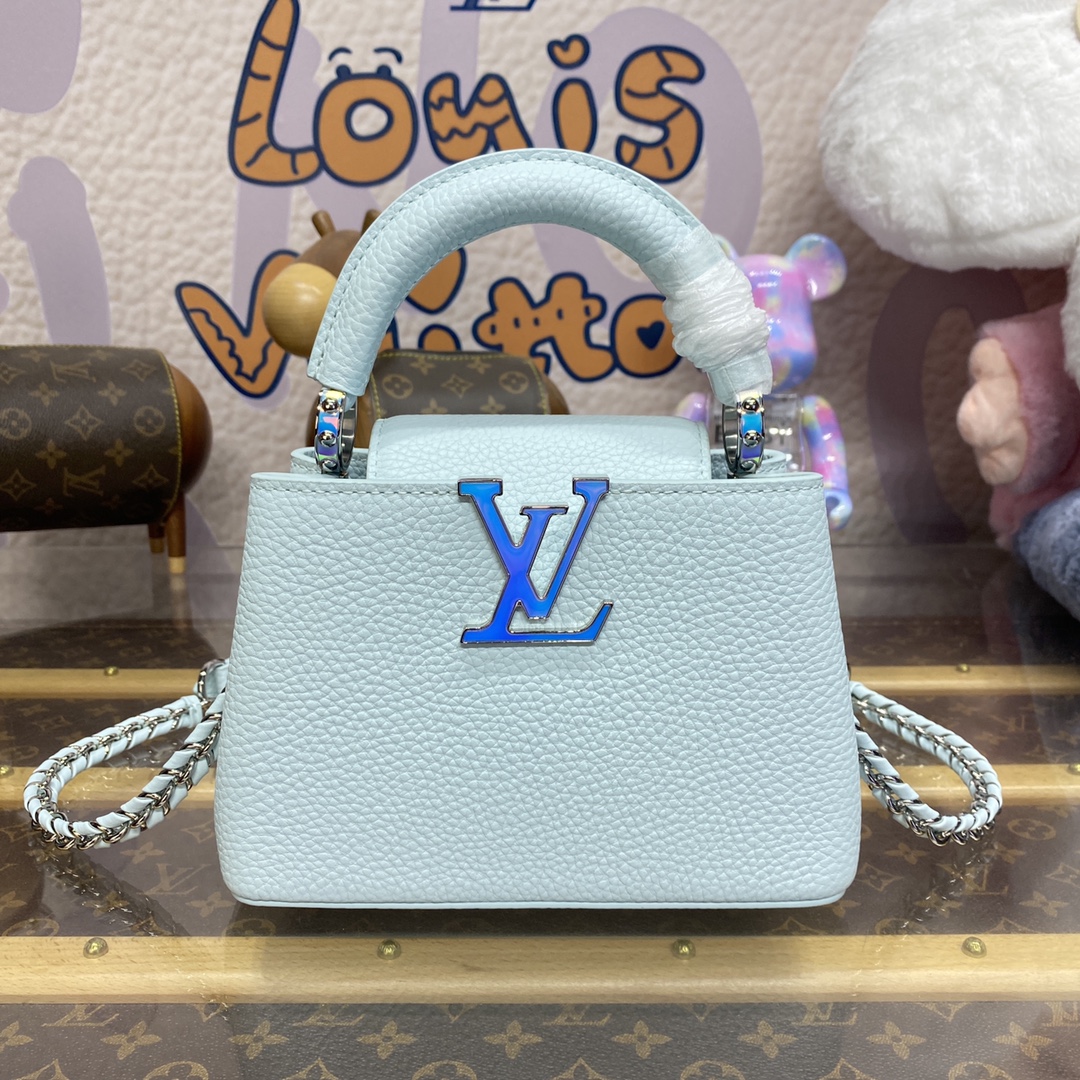 Quais são a melhor réplica
 Louis Vuitton LV Capucines Sacos Bolsas Venda da China
 Azul Claro Rosa Branco Taurillon Correntes M48865