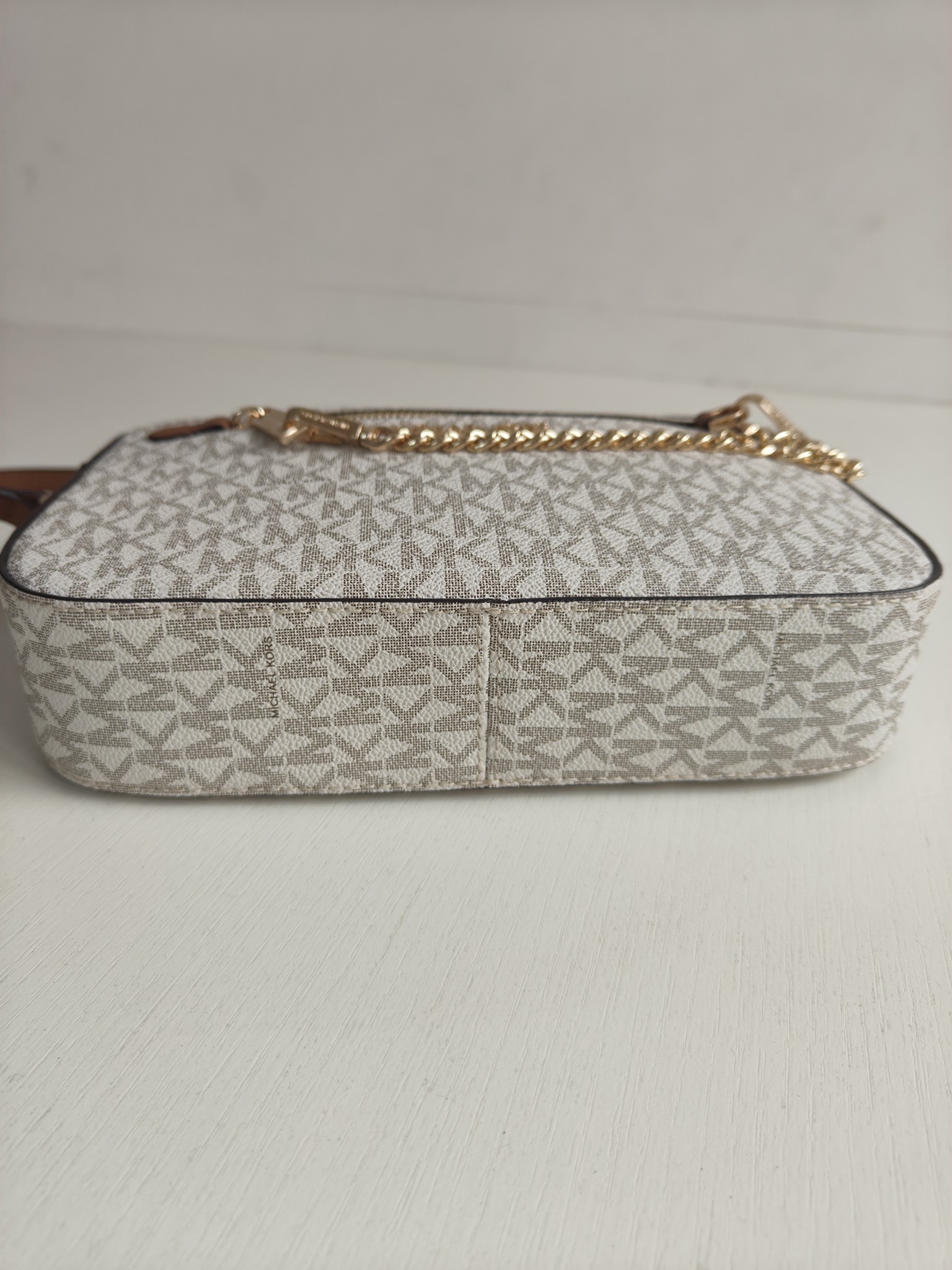 Michael Kors ～MK新款JET SET ITEM系列女包链条小方包单肩斜挎包相机包，尺寸：24×16×5