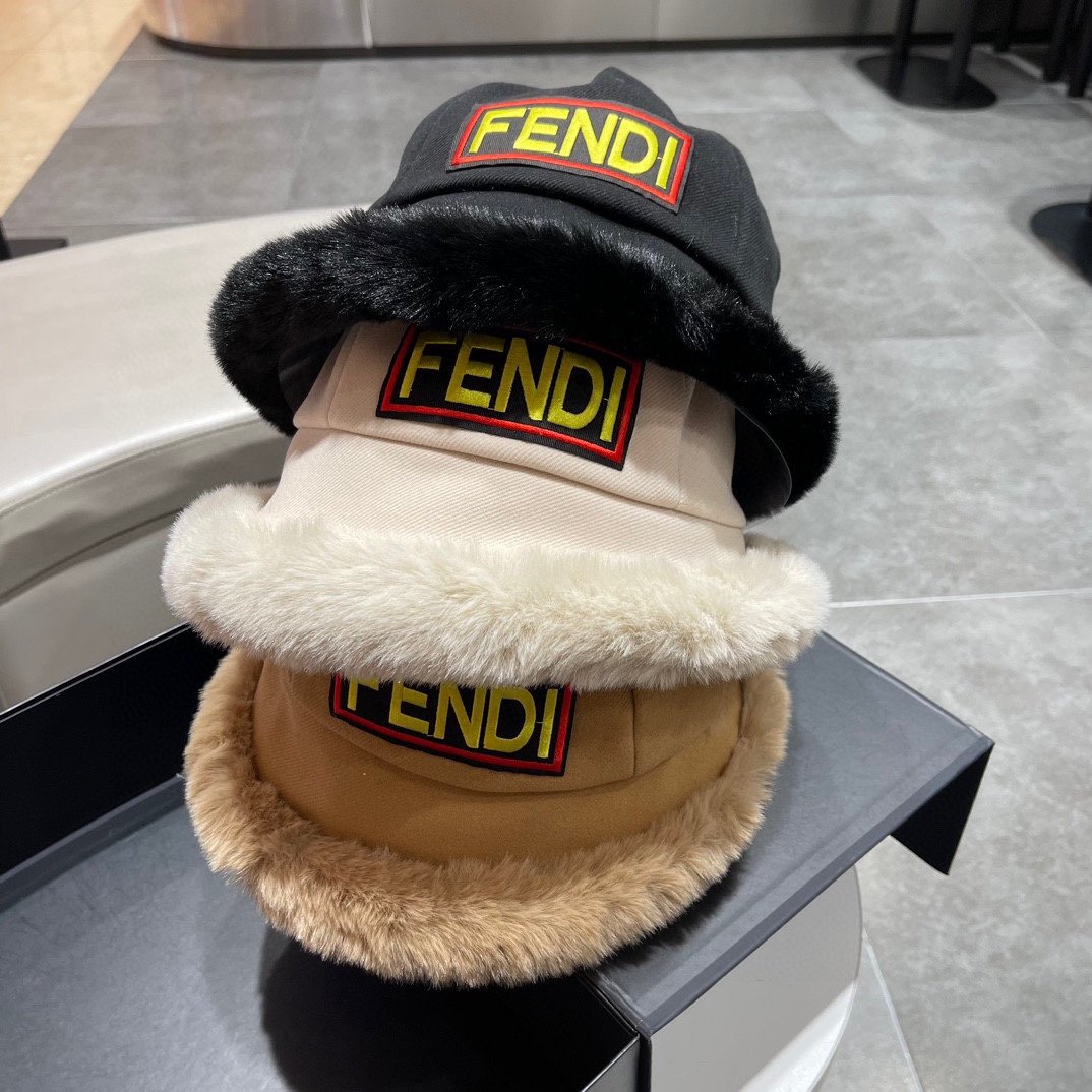 FENFI芬迪2023新款专柜款渔夫帽超好搭配闭眼入的一款