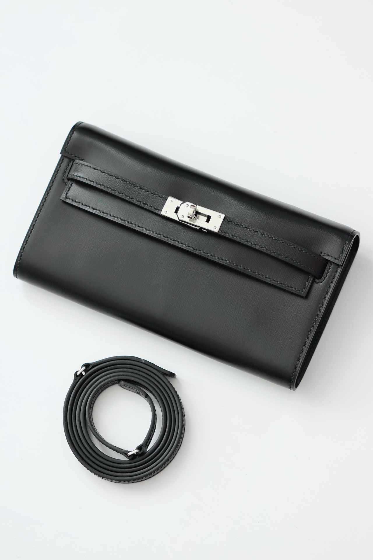 Hermes Kelly Crossbody & Shoulder Bags Black H0189178